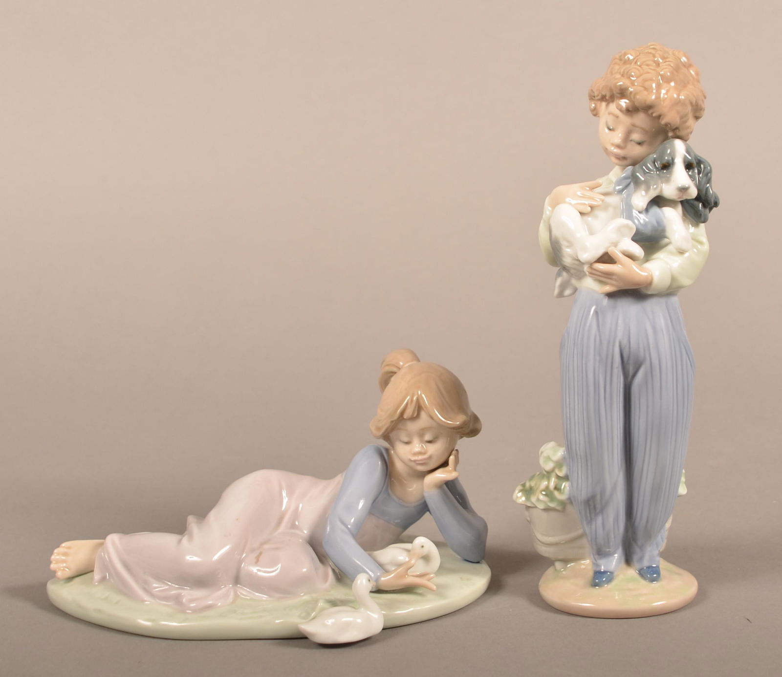 Two Lladro, Spain Glazed Porcelain Figurines. (1 of 4)