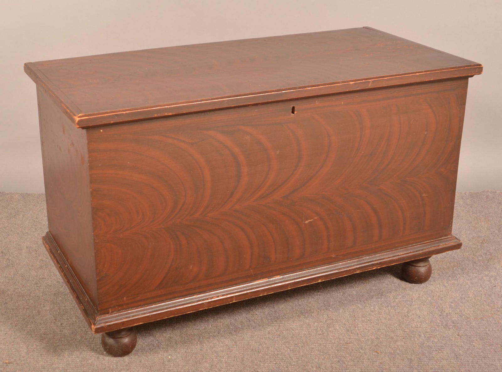 Pennsylvania Country Federal Softwood Blanket Chest. (1 of 4)