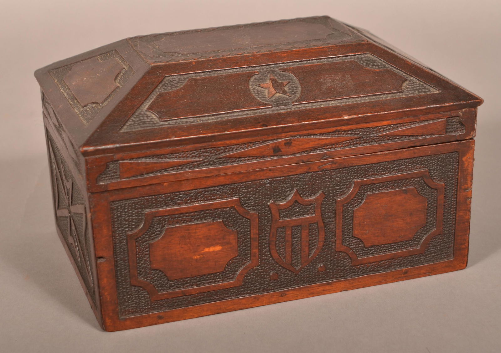 Antique Carved Mahogany Hinged-Lid Trinket Box. (1 of 5)