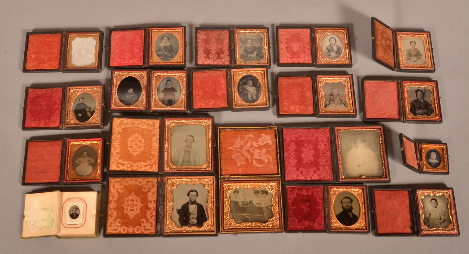 Lot of Cased Ambrotypes and Tintypes. (1 of 3)