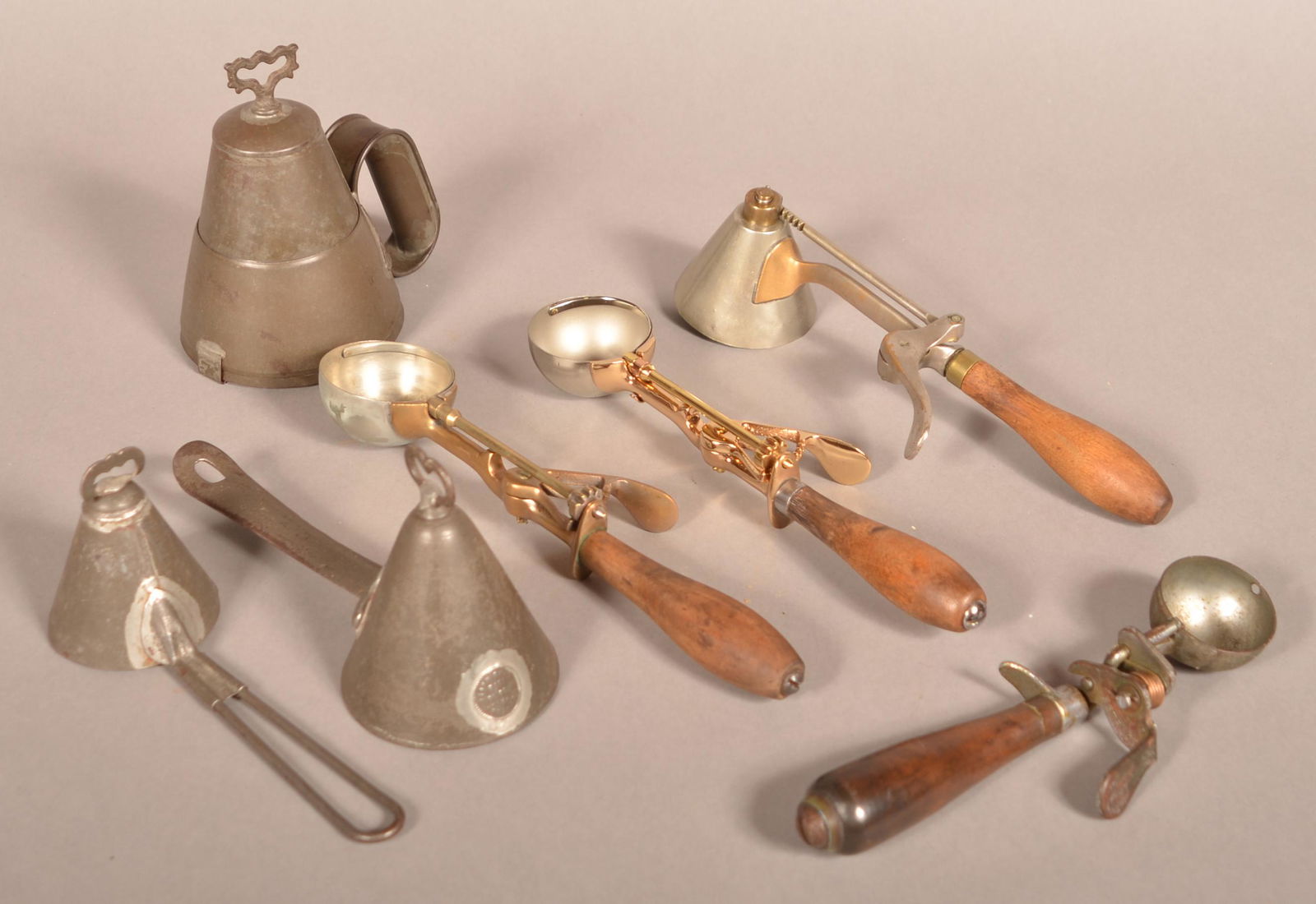 Seven Various Antique Ice Cream Scoops. (1 of 5)