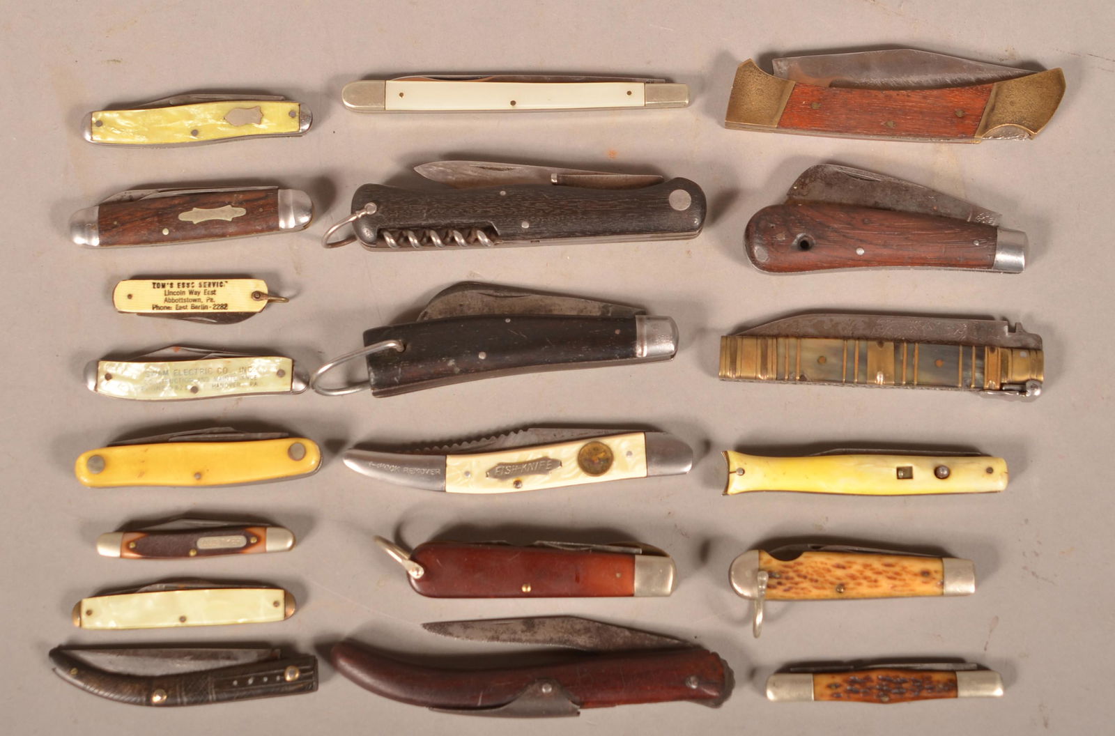 Lot of Antique and Vintage Folding-Blade Knives.: Lot of Antique and Vintage Folding-Blade Knives. Largest 9" long overall. Condition: Good with wear and some loss.