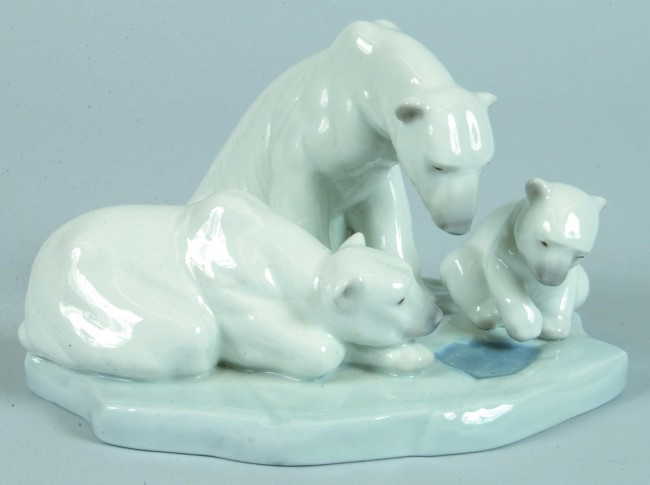 lladro bear figurine