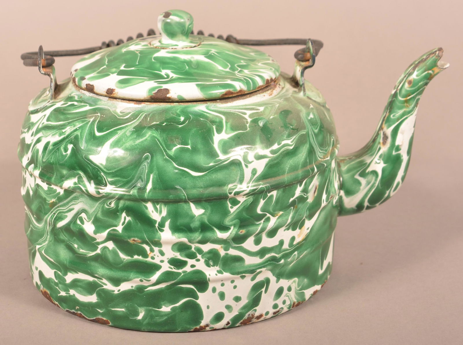 Green and White Large Swirl Granite Ware Tea Kettle. (1 of 6)