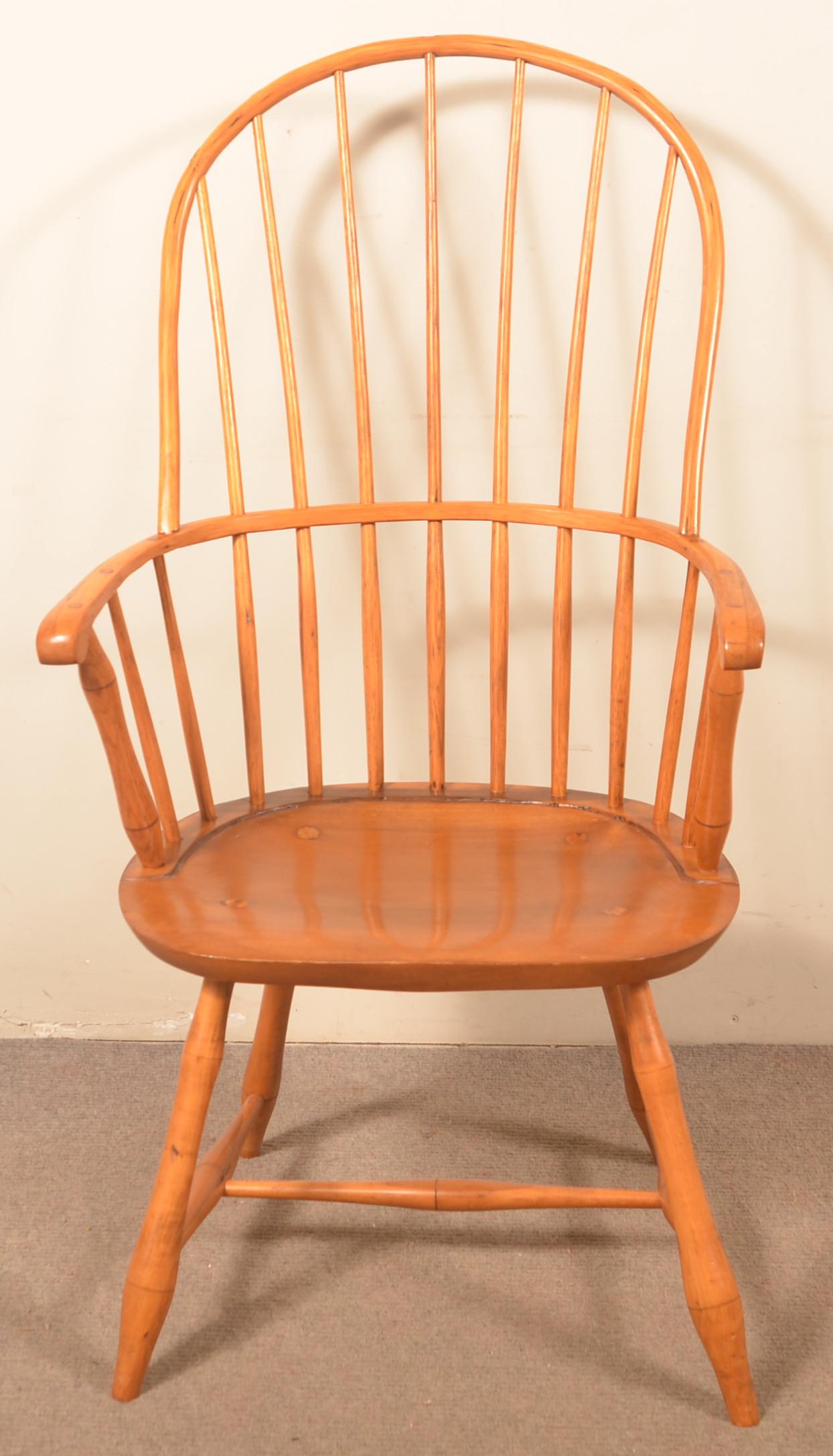 Pennsylvania Sack-Back Windsor Armchair. (1 of 4)