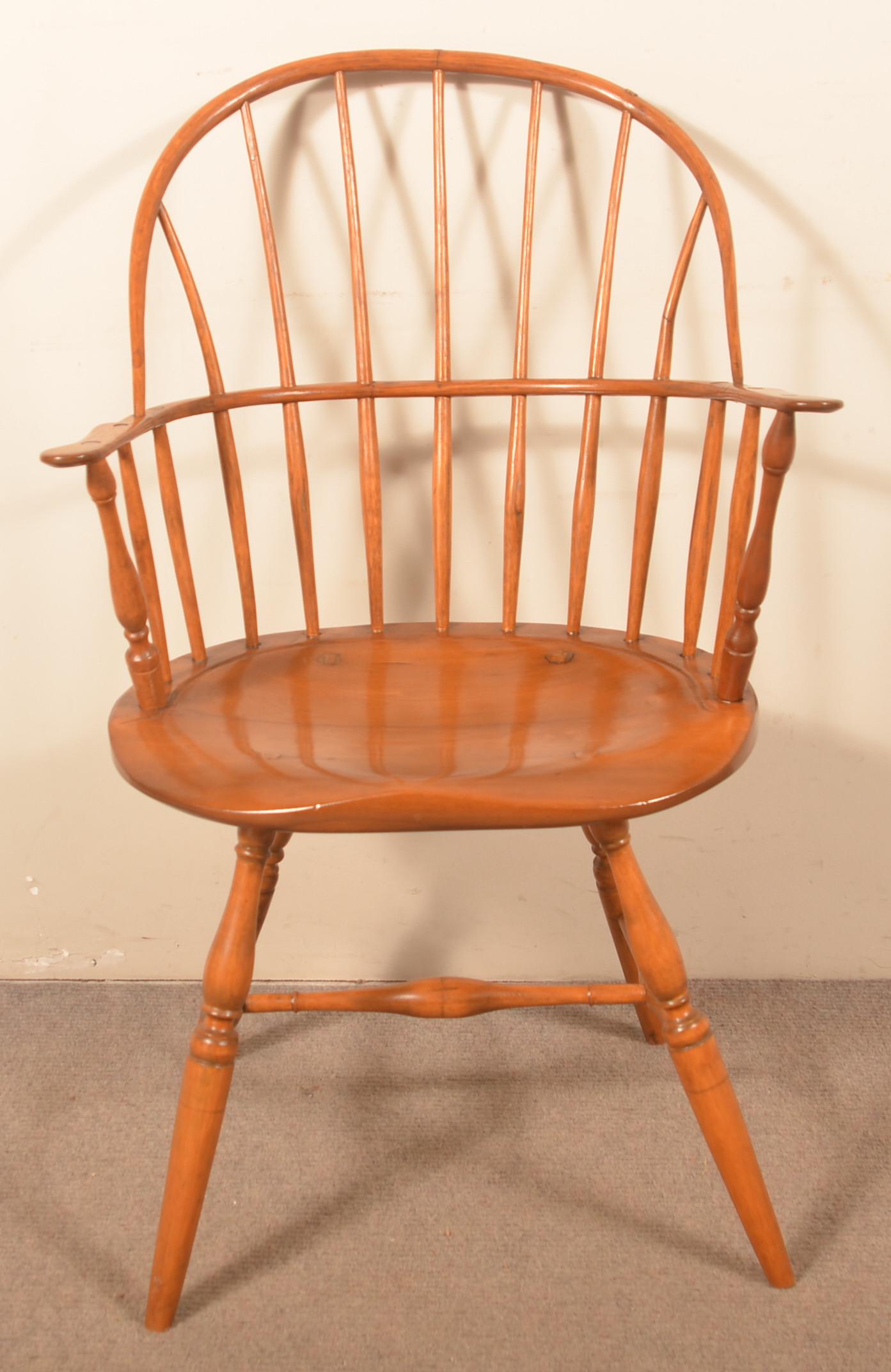 Philadelphia 18th Century Sack Back Windsor Armchair. (1 of 3)