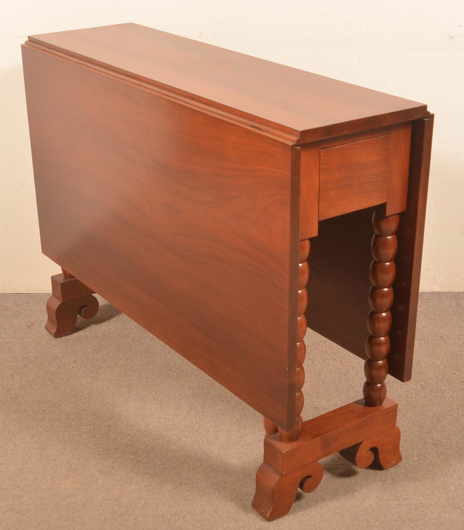 American Federal Walnut Handkerchief Table. (1 of 4)