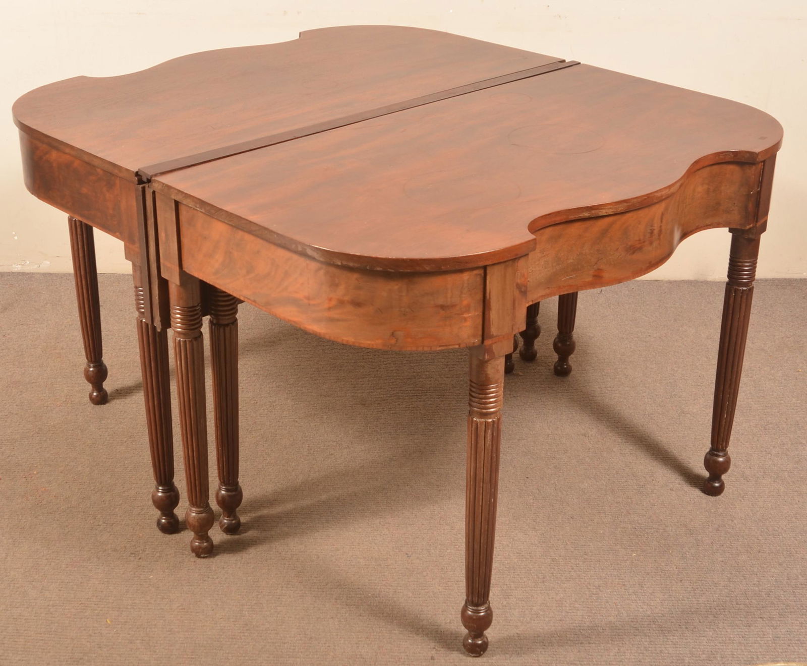 American Sheraton Mahogany Two-Part Banquet Table. (1 of 7)