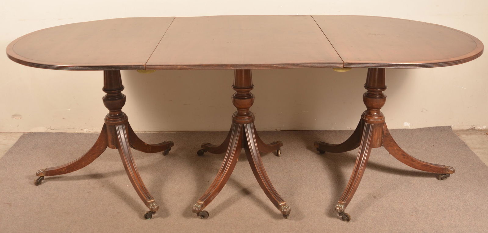 Federal Style Mahogany Three-Part Banquet Table. (1 of 6)