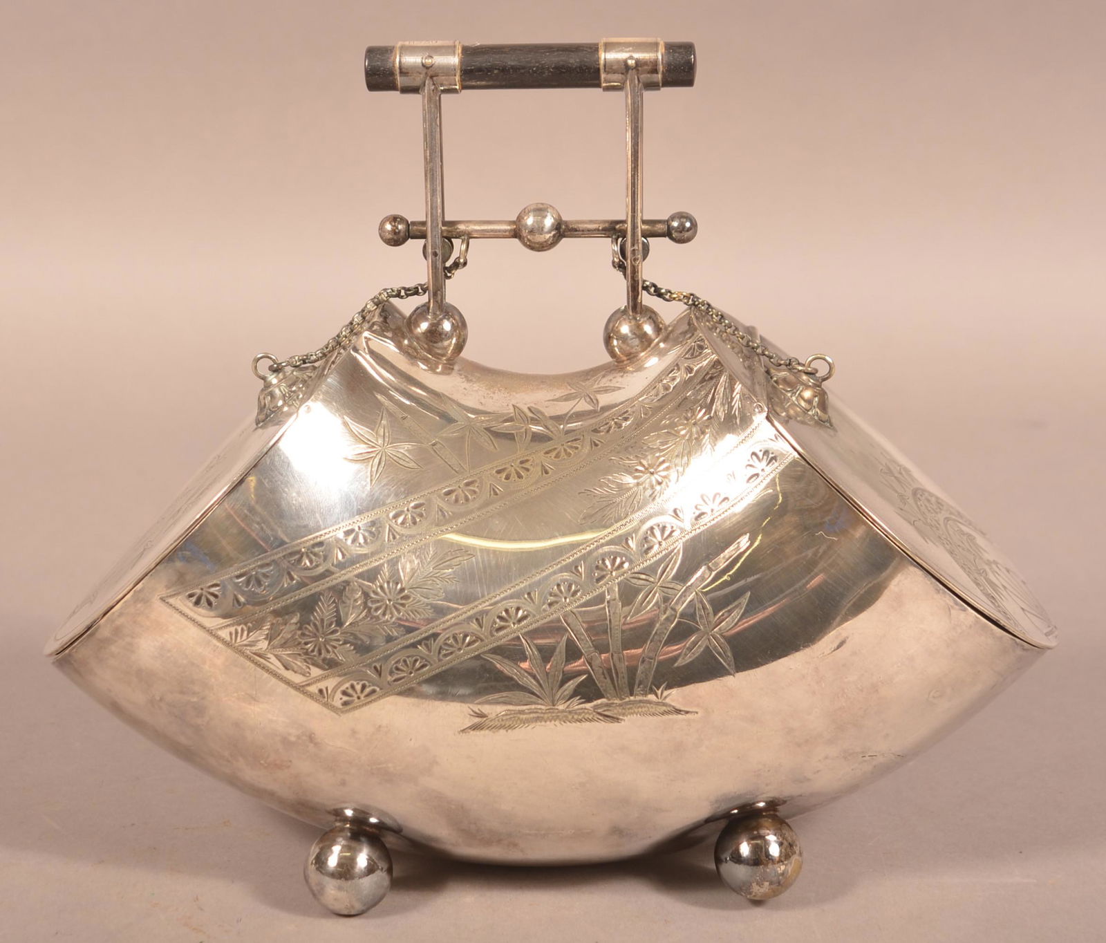 English Victorian Silver Plated Biscuit Barrel. (1 of 8)