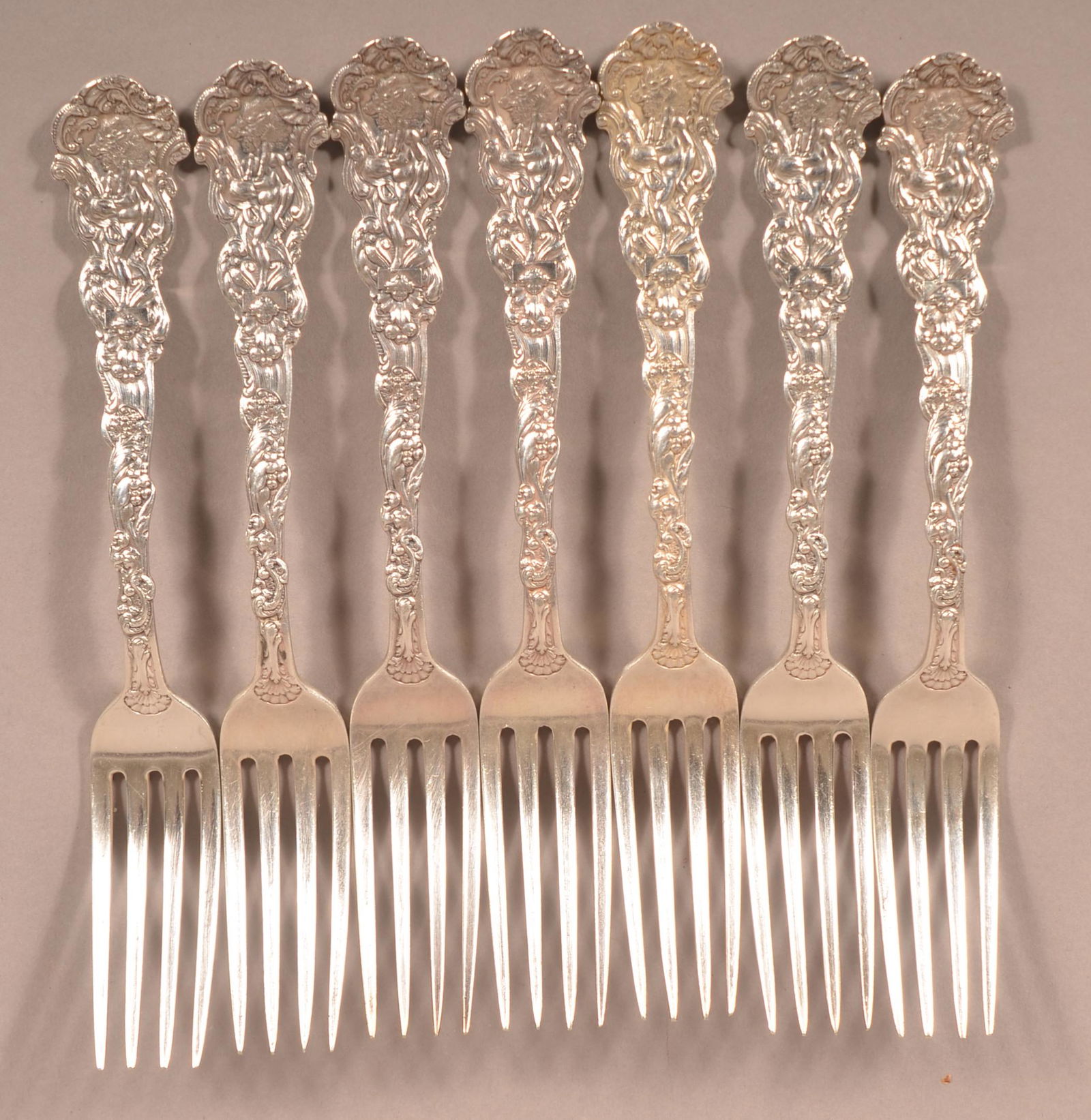 7 Gorham "Versailles" Sterling Silver Dinner Forks. (1 of 4)