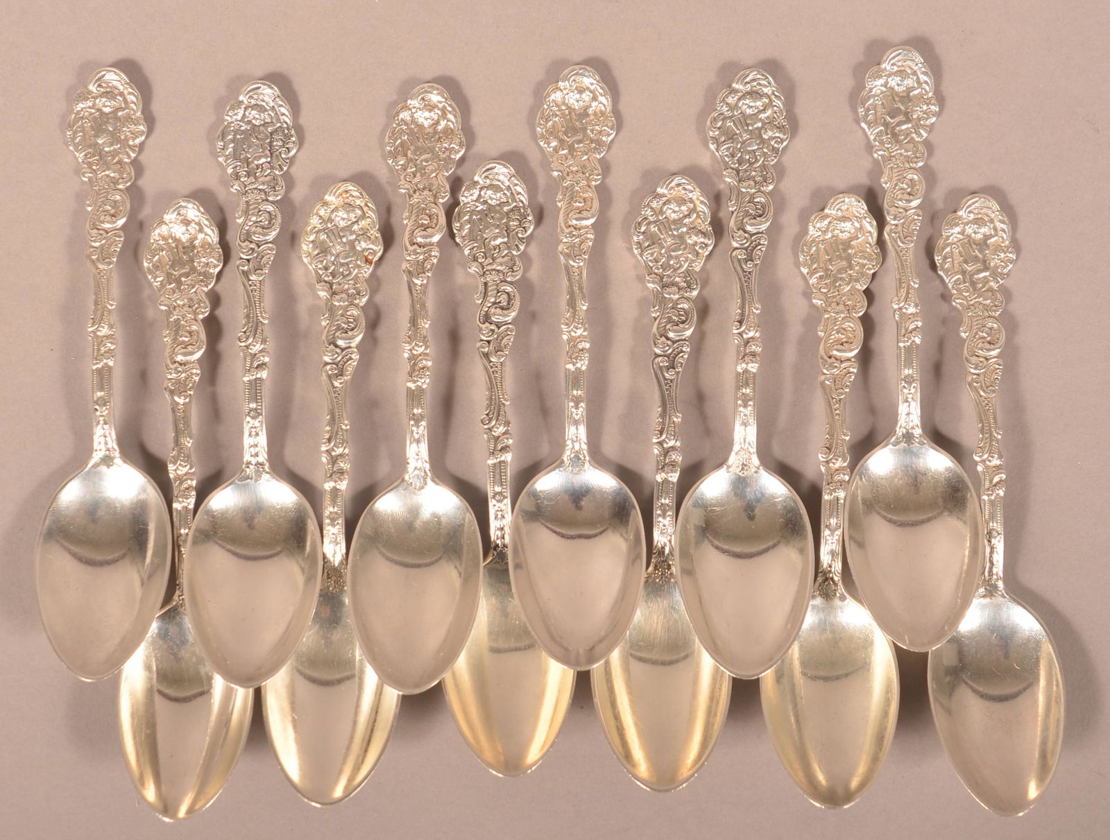 12 Gorham "Versailles" Sterling Silver Teaspoons. (1 of 7)