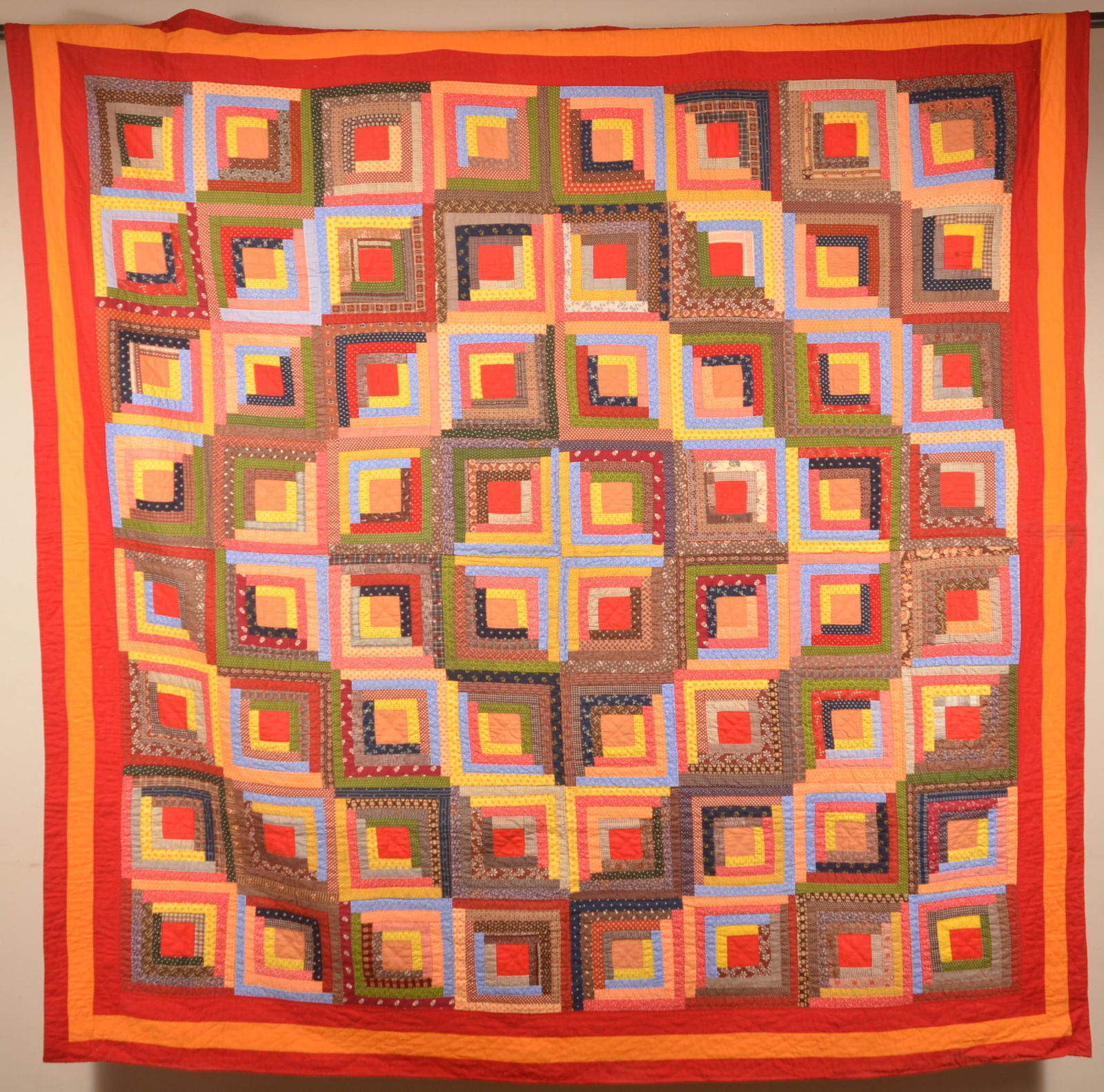 Antique Log Cabin Barn Raising Pattern Quilt. (1 of 4)