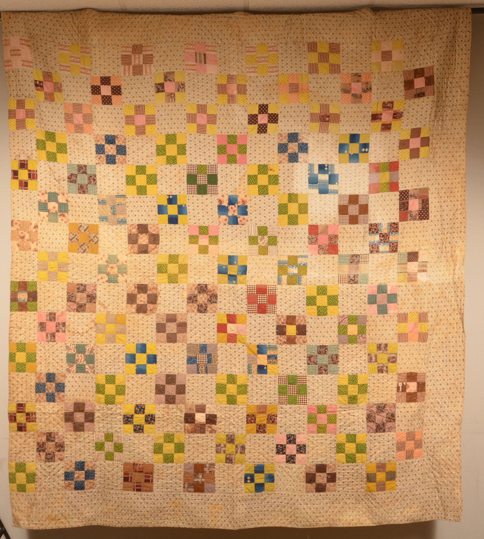 Antique Block Pattern Patchwork Quilt. (1 of 7)