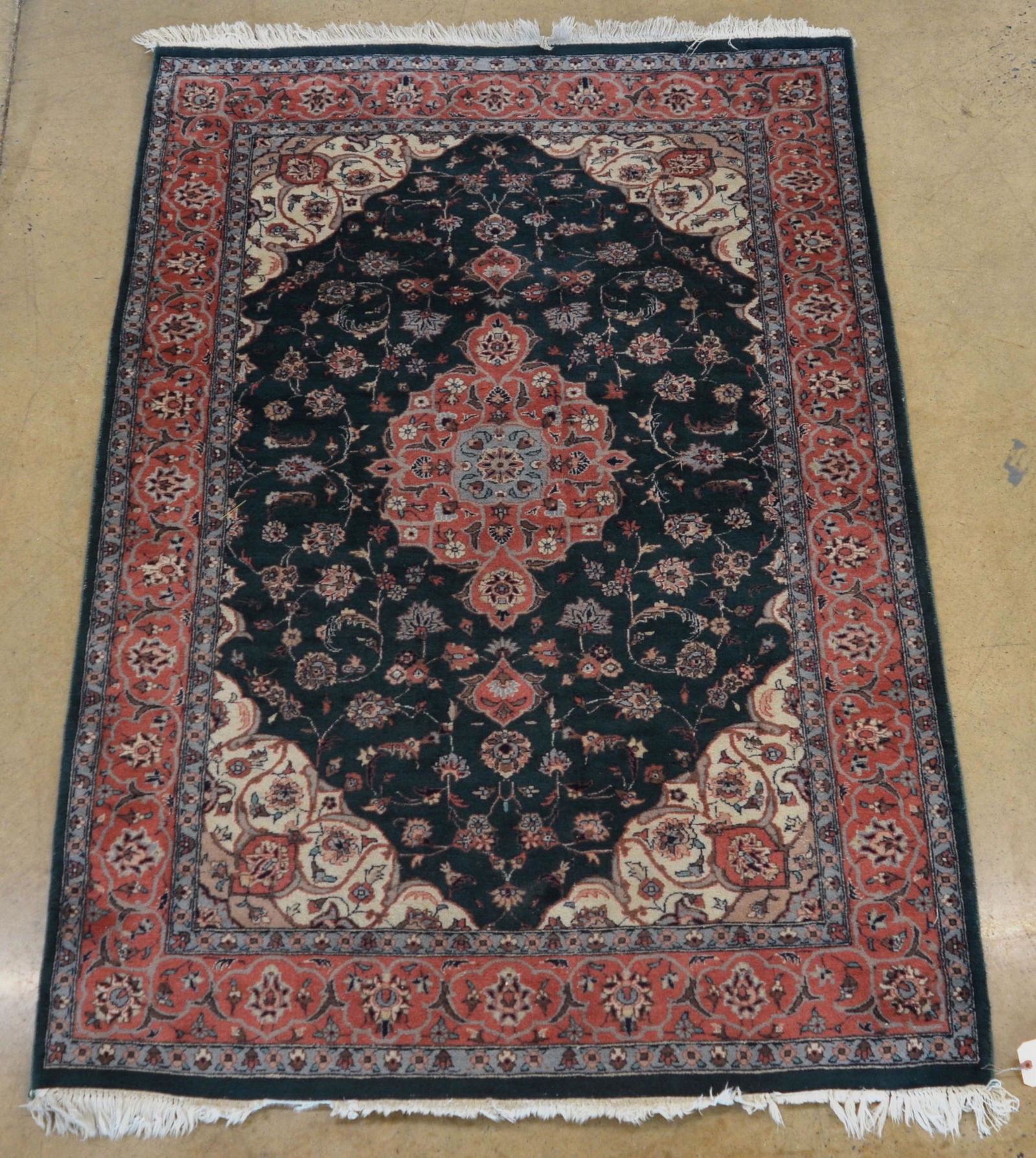 Vintage Center Medallion Oriental Area Rug. (1 of 4)