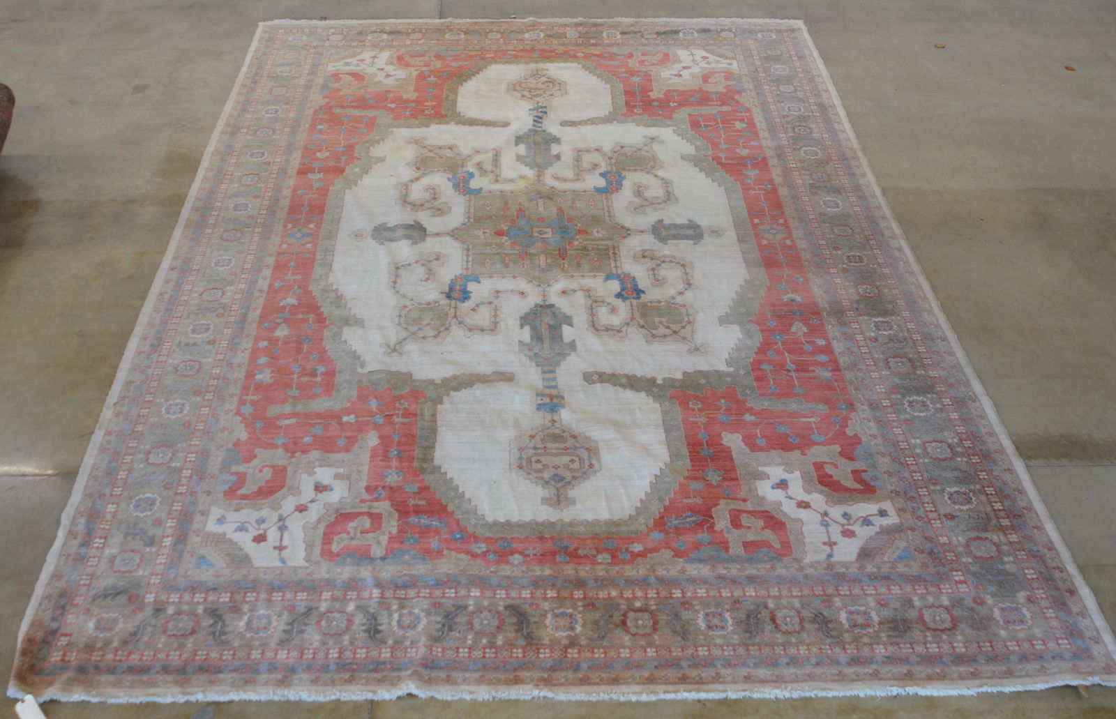 Antique/Vintage Floral Large Room Size Oriental Rug. (1 of 10)