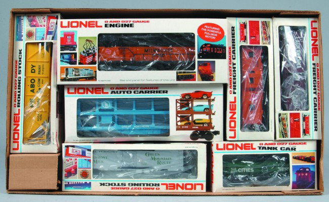 Lionel #6-1867 Milwaukee Limited Train Set, (1978).: Lionel #6-1867 Milwaukee Limited Train Set, (1978). Set features a SD-18 Diesel, illuminated caboose, 2 box cars, tanker, car carrier and gondola, set is in good condition with all original boxes, (tr