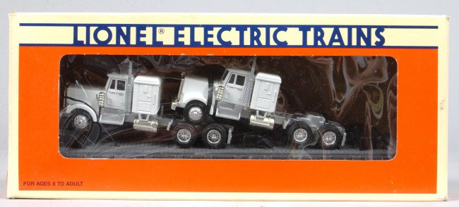 Norfolk Southern Flat Car with Tractors #6-17515, : Norfolk Southern Flat Car with Tractors #6-17515, overall great condition with original box.