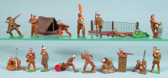 17 Various Barclay and Manoil Cast Lead U.S. Army: 17 Various Barclay and Manoil Cast Lead U.S. Army Figures including soldier firing behind a wall, camouflage sharpshooter lying down, anti-aircraft gunner, aviator mechanic with propeller, Soldier wit
