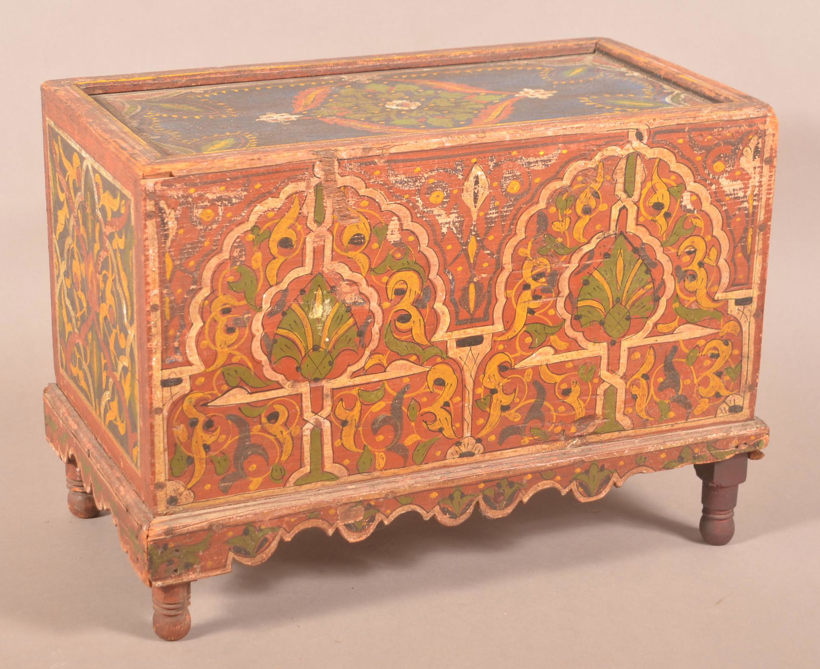 Scandinavian Softwood Slide-Lid Trinket Chest. (1 of 6)