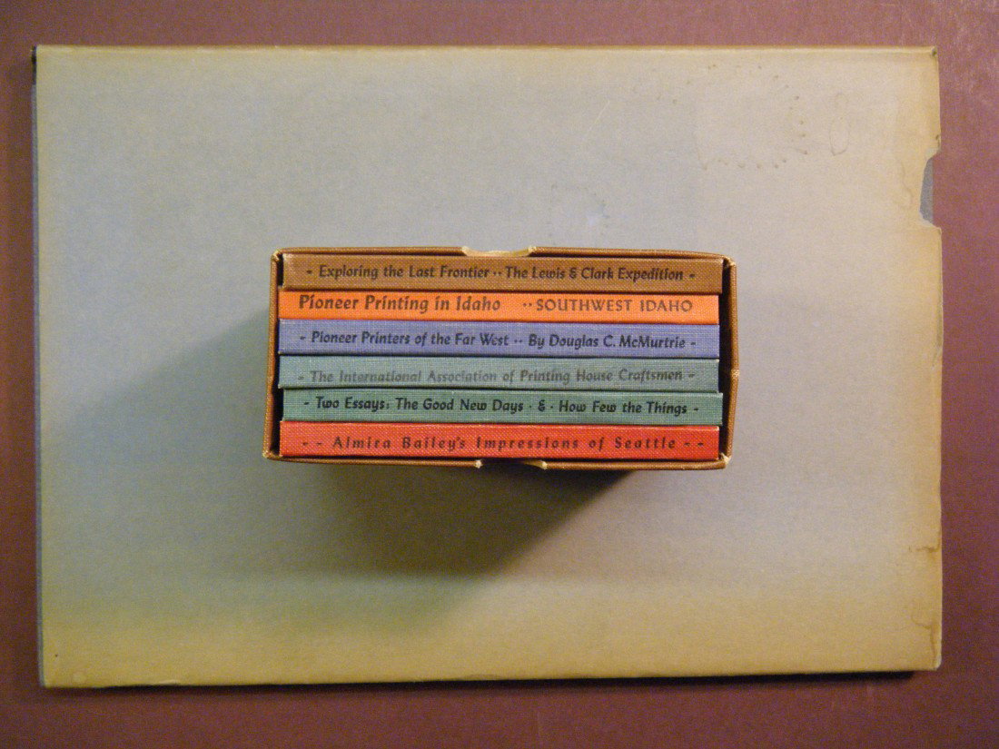 (2 small press items) MARK TWAIN'S LETTER TO WILLI: (2 small press items) MARK TWAIN'S LETTER TO WILLIAM BOWEN BUFFALO, FEBRUARY SIXTH, 1870. Book Club of CA, San Francisco, 1938. Fpeps browned, very lt rub at spine ends, all else fine. Original plain 