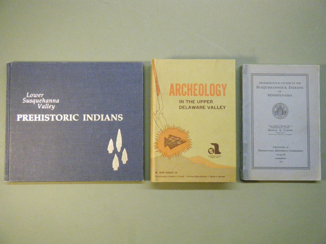 (3 re: Indians of Eastern, PA) LOWER SUSQUEHANNA V: (3 re: Indians of Eastern, PA) LOWER SUSQUEHANNA VALLEY PREHISTORIC INDIANS by Fred Kinsey. Science Press Annual for 1977. #541/900. Inscribed to Bill Thomas by the author. VG; ARCHAELOGY IN THE UPPER