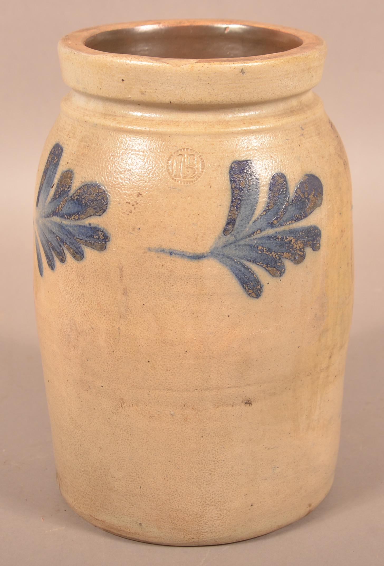Unsigned 19th Century 1-1/2 Gallon Stoneware Jar. (1 of 2)