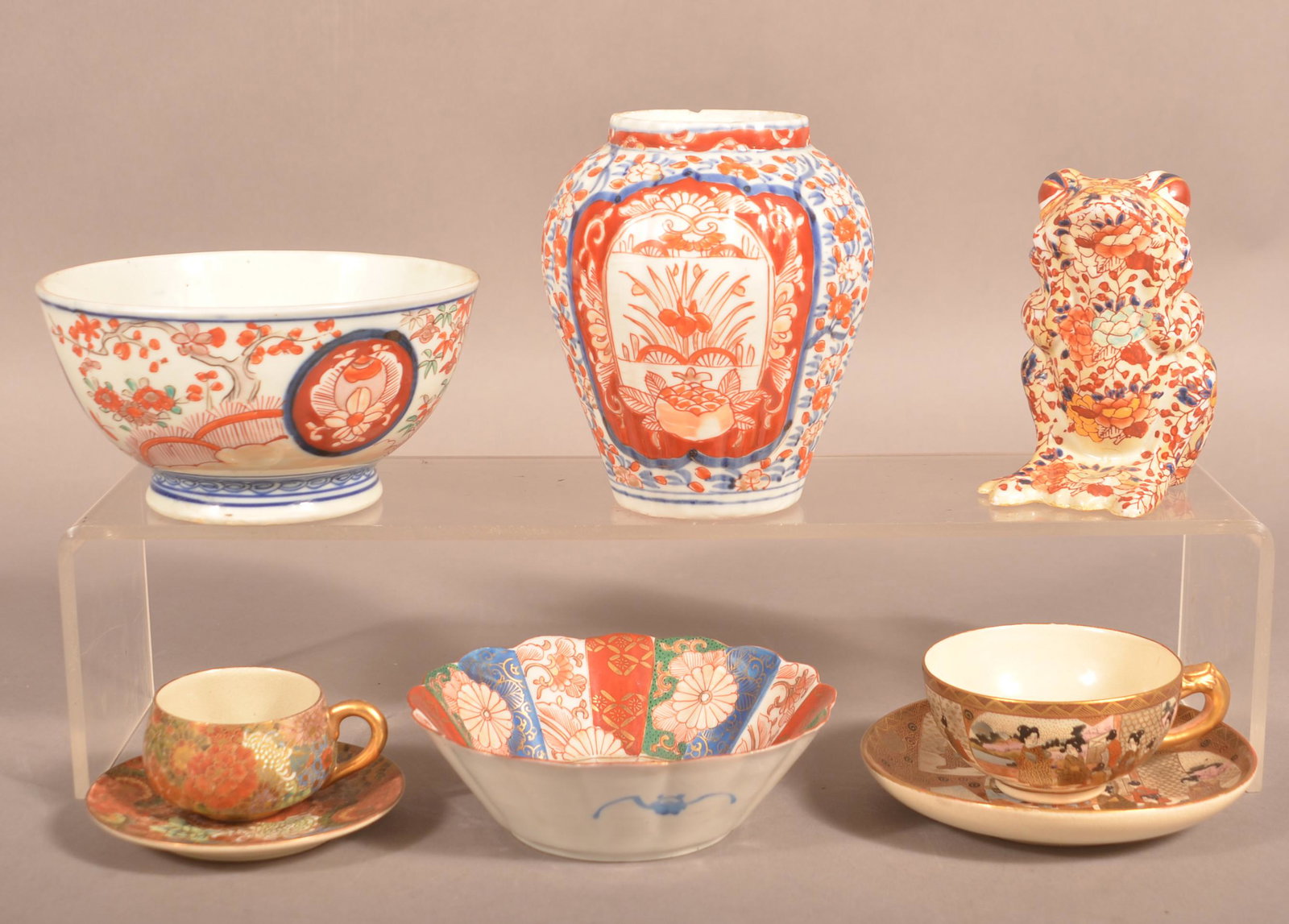 Six Pieces of Antique/Vintage Oriental Porcelain.: Six Pieces of Antique/Vintage Oriental Porcelain. Tallest 5"h. Condition: Good, vase has chips.