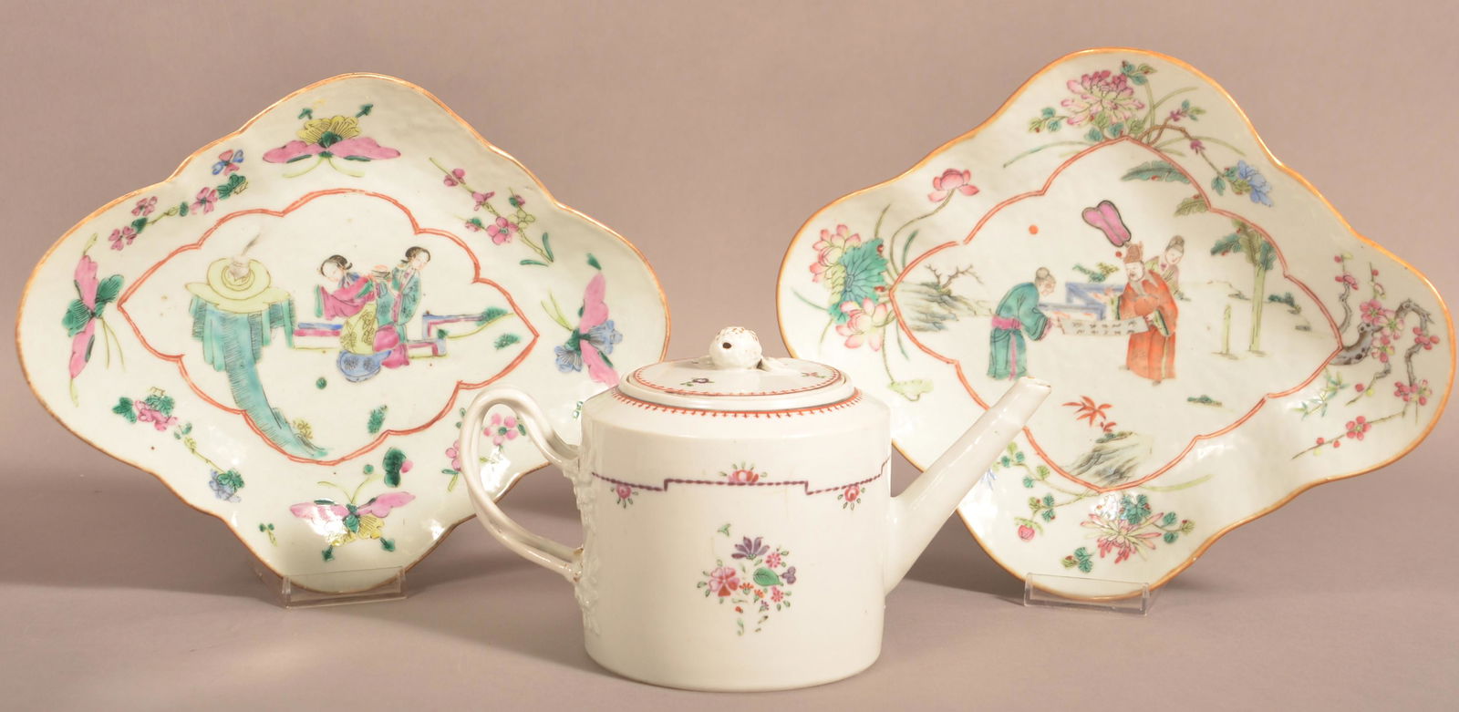 Three Pieces of Oriental Export Porcelain. (1 of 5)