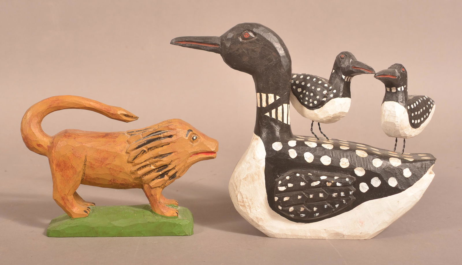 Two Dan & Donna Strawser Animal Carvings. (1 of 4)