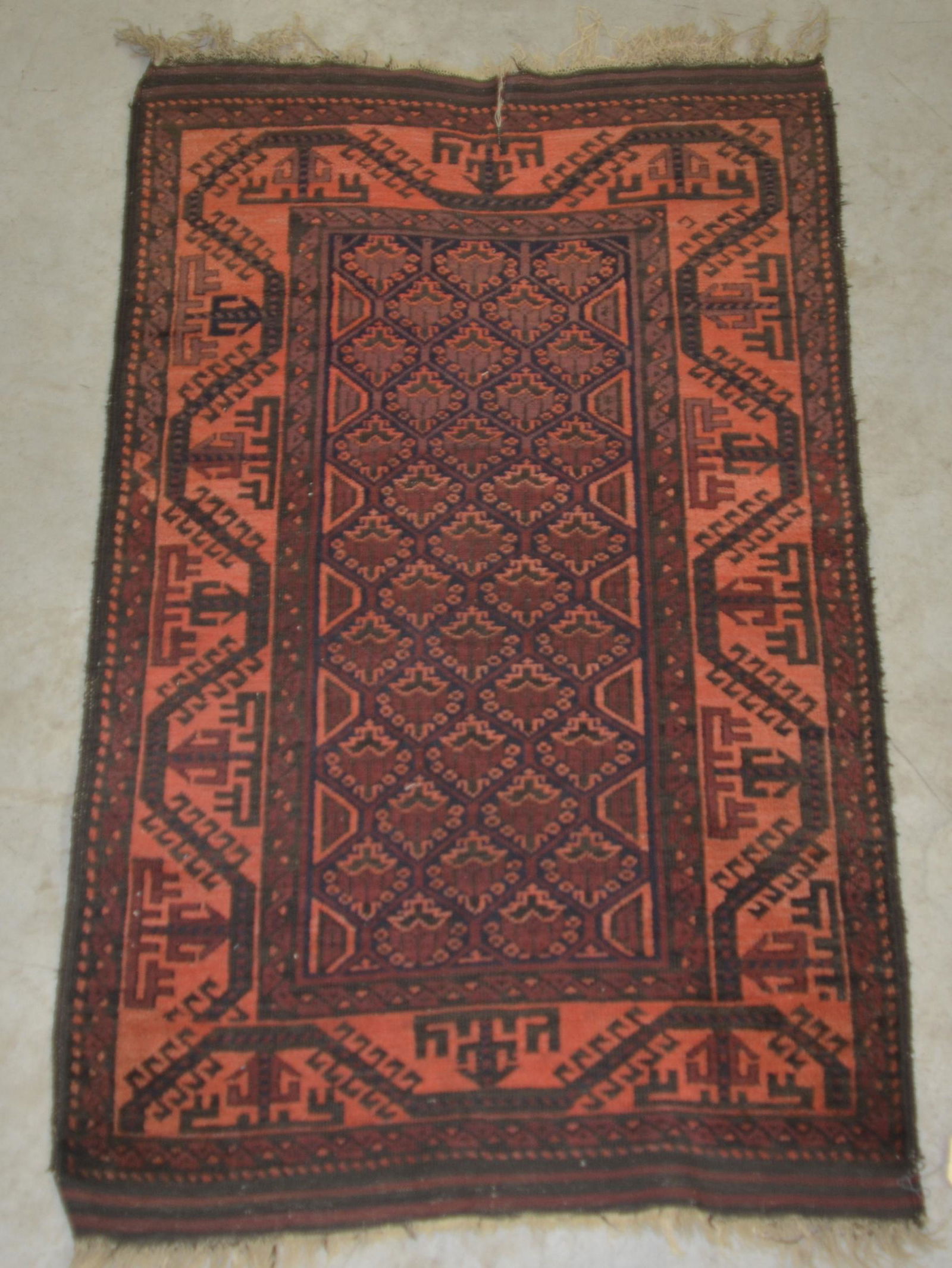 Vintage Geometric Pattern Oriental Area Rug. (1 of 6)