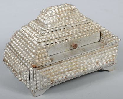 Silver Painted Tramp Art Decorated Wood Roi-Tan C: Silver Painted Tramp Art Decorated Wood Roi-Tan Cigar Box. Three sides covered with six layer chip carved pyramids. Hinged lid with seventeen layer pyramid and inset drawer with brass knob. Base has c