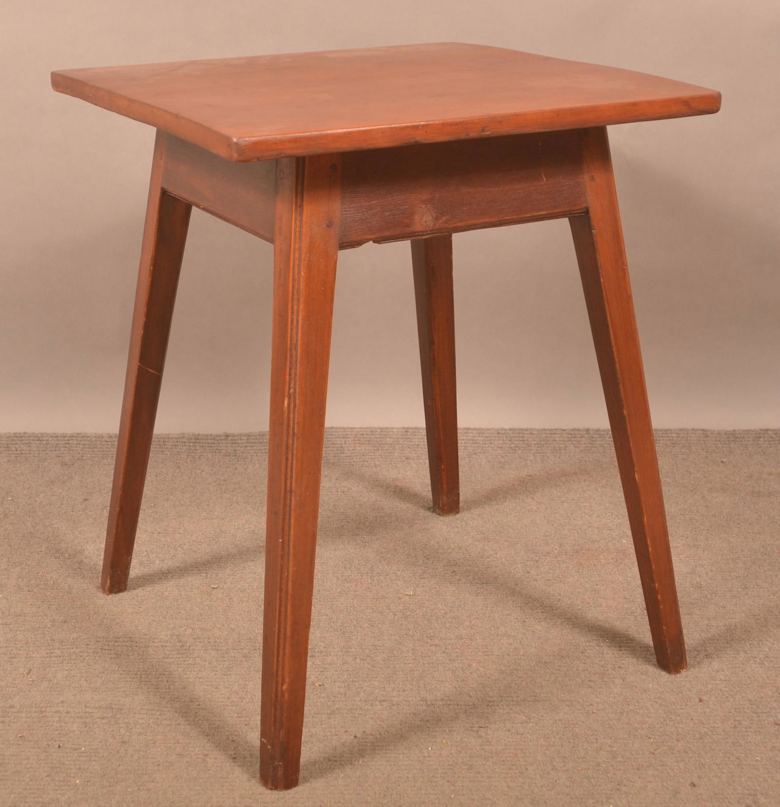 Hepplewhite Cherry Splay-Leg Stand. (1 of 3)