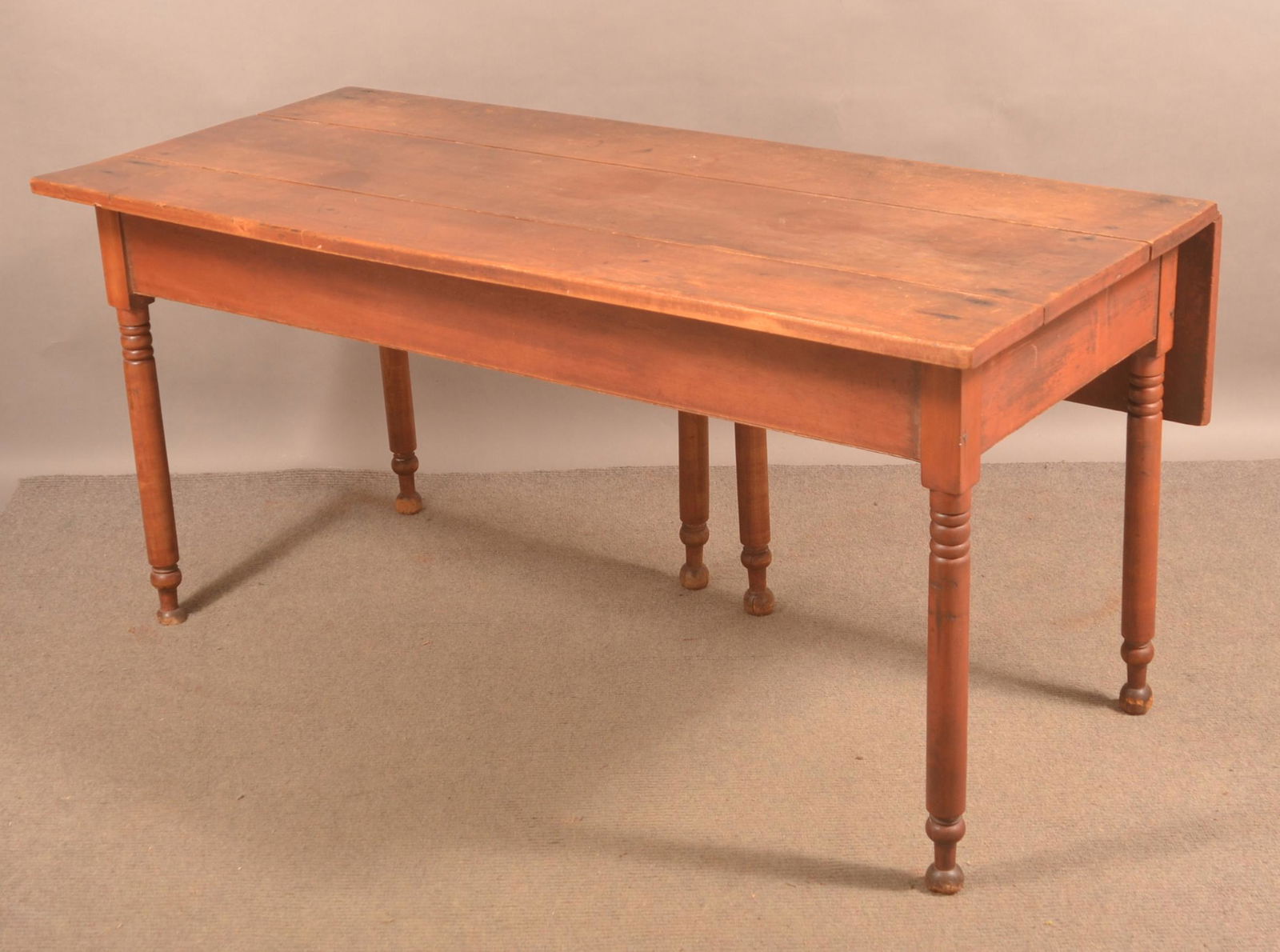 Pennsylvania Sheraton Cherry Gate-Leg Farm Table. (1 of 4)