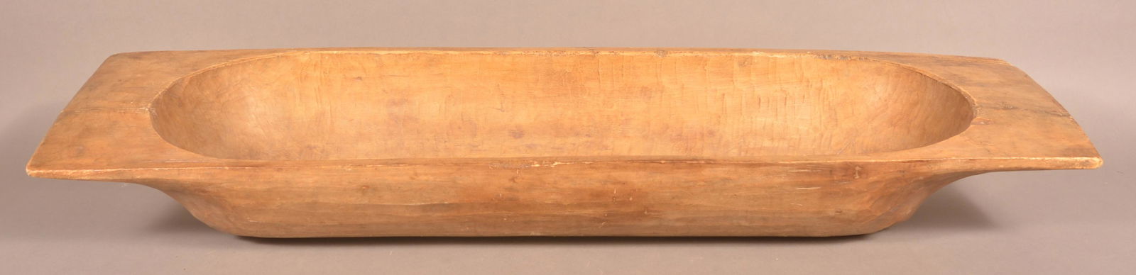 Pennsylvania 19th Century Carved Maple Trencher. (1 of 4)