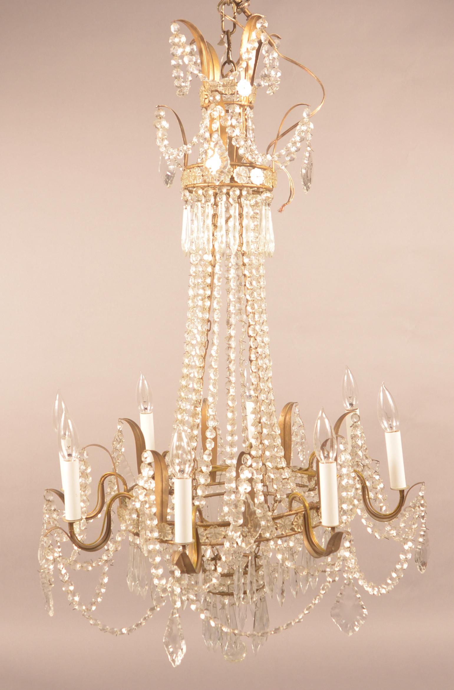 Vintage Regency Style Crystal Chandelier. (1 of 5)