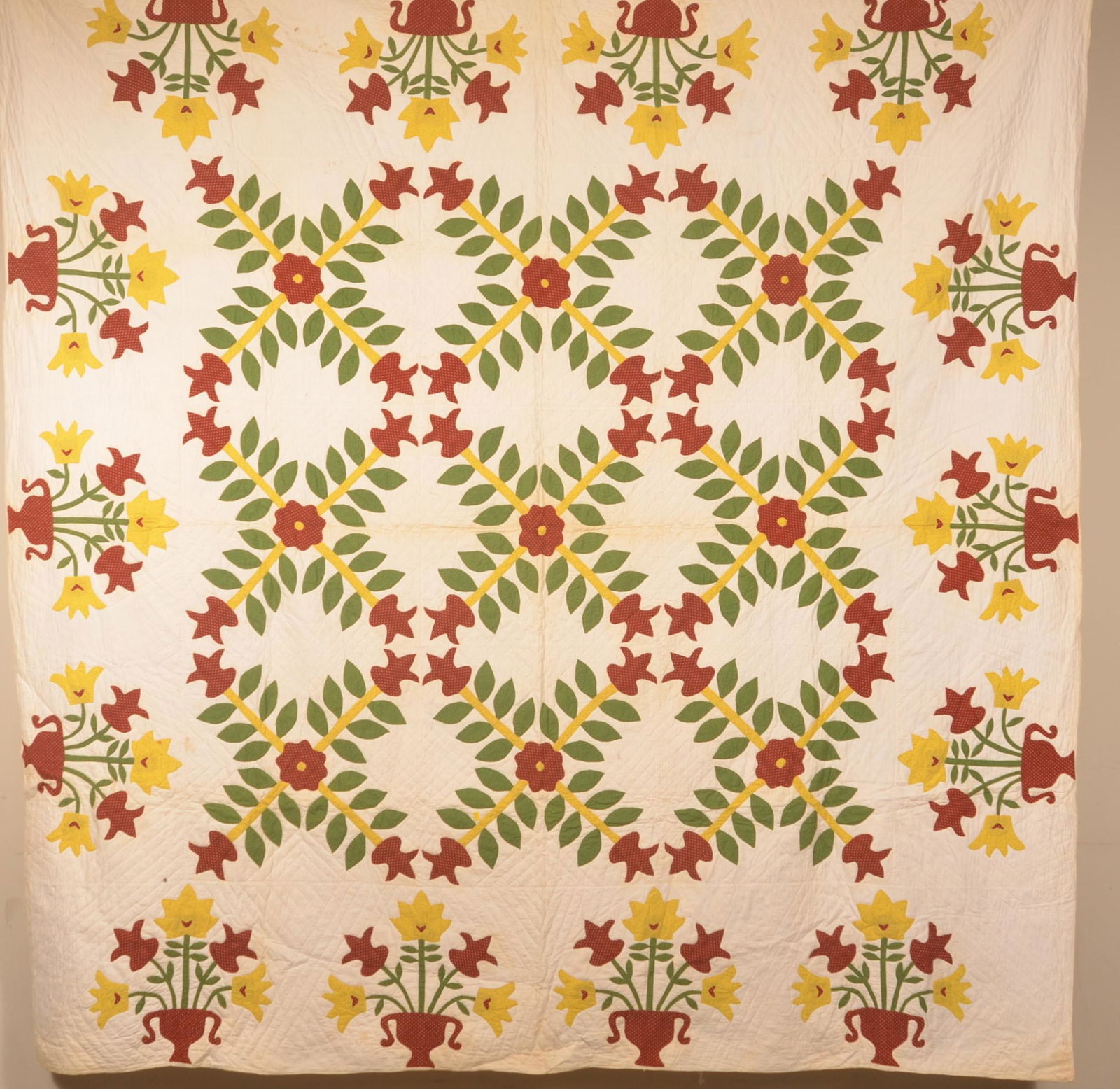 Antique Tulip and Daisy Pattern Applique Quilt. (1 of 5)