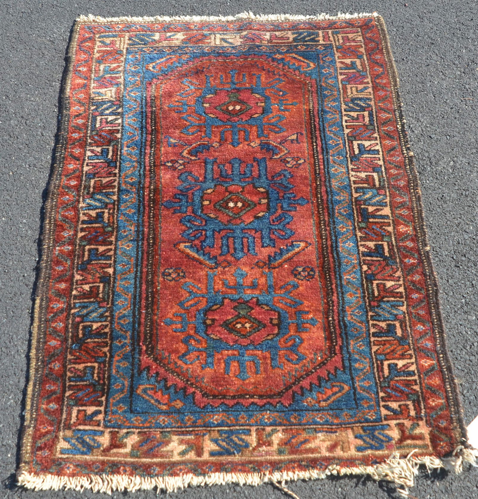 Small Antique Geometric Pattern Oriental Area Rug. (1 of 6)
