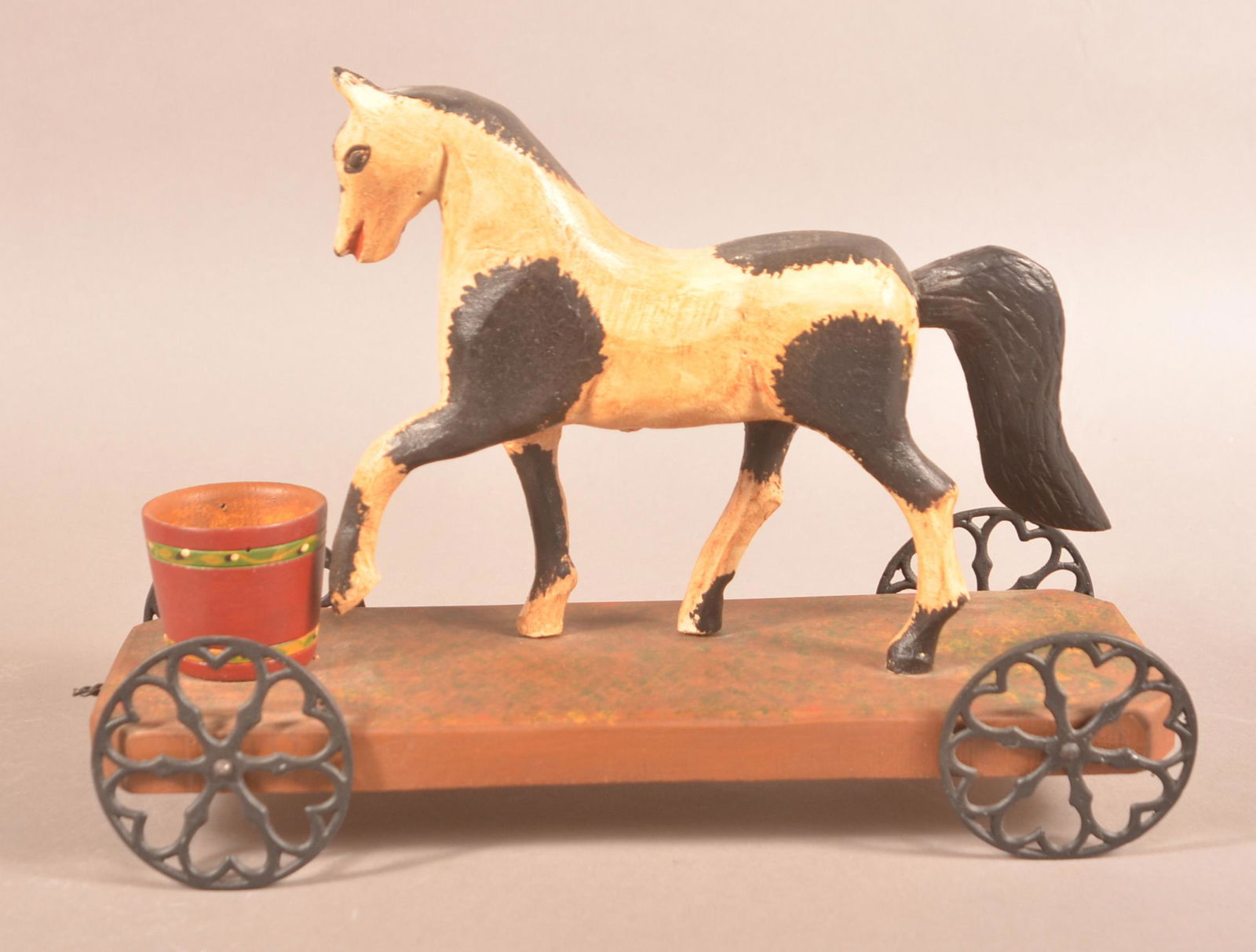Walter & June Gottshall 2004 Carved Horse Pull Toy (1 of 3)