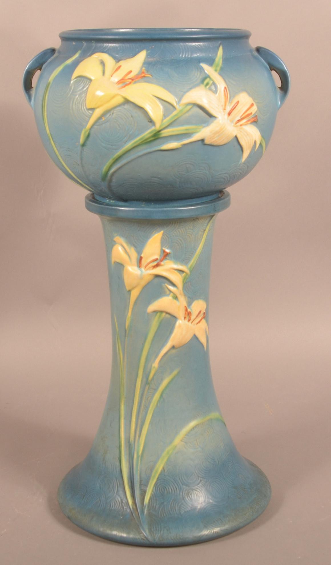 Roseville Art Pottery "Zephyr Lily" Jardinière and Pedestal. (1 of 6)