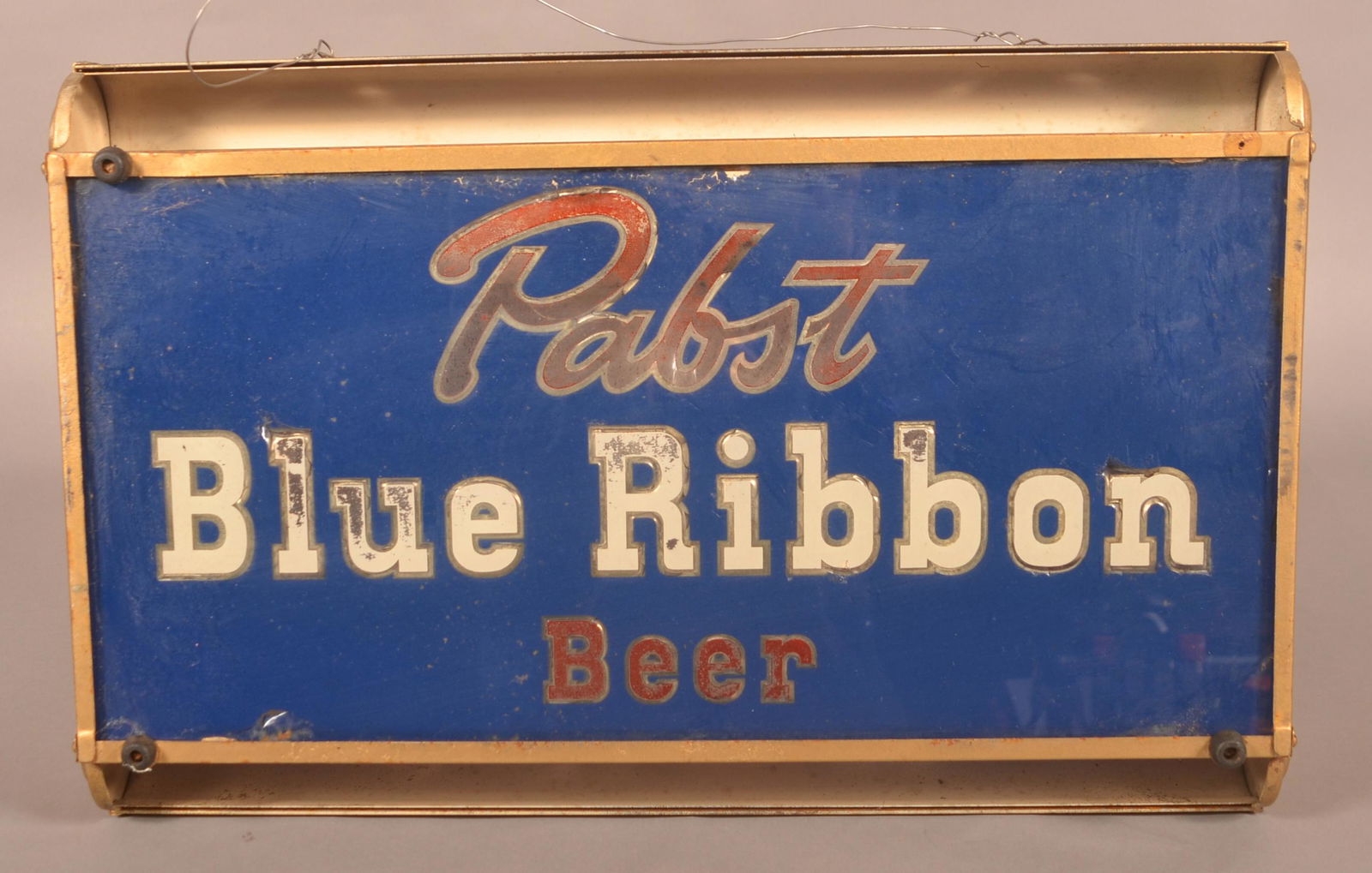 Vintage "Pabst Blue Ribbon Beer" Lighted Beer Sign. (1 of 5)