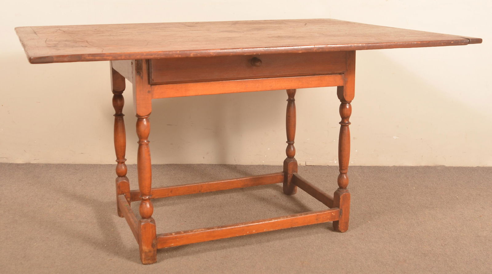 PA Pine Stretcher-Base Tavern Table. (1 of 4)