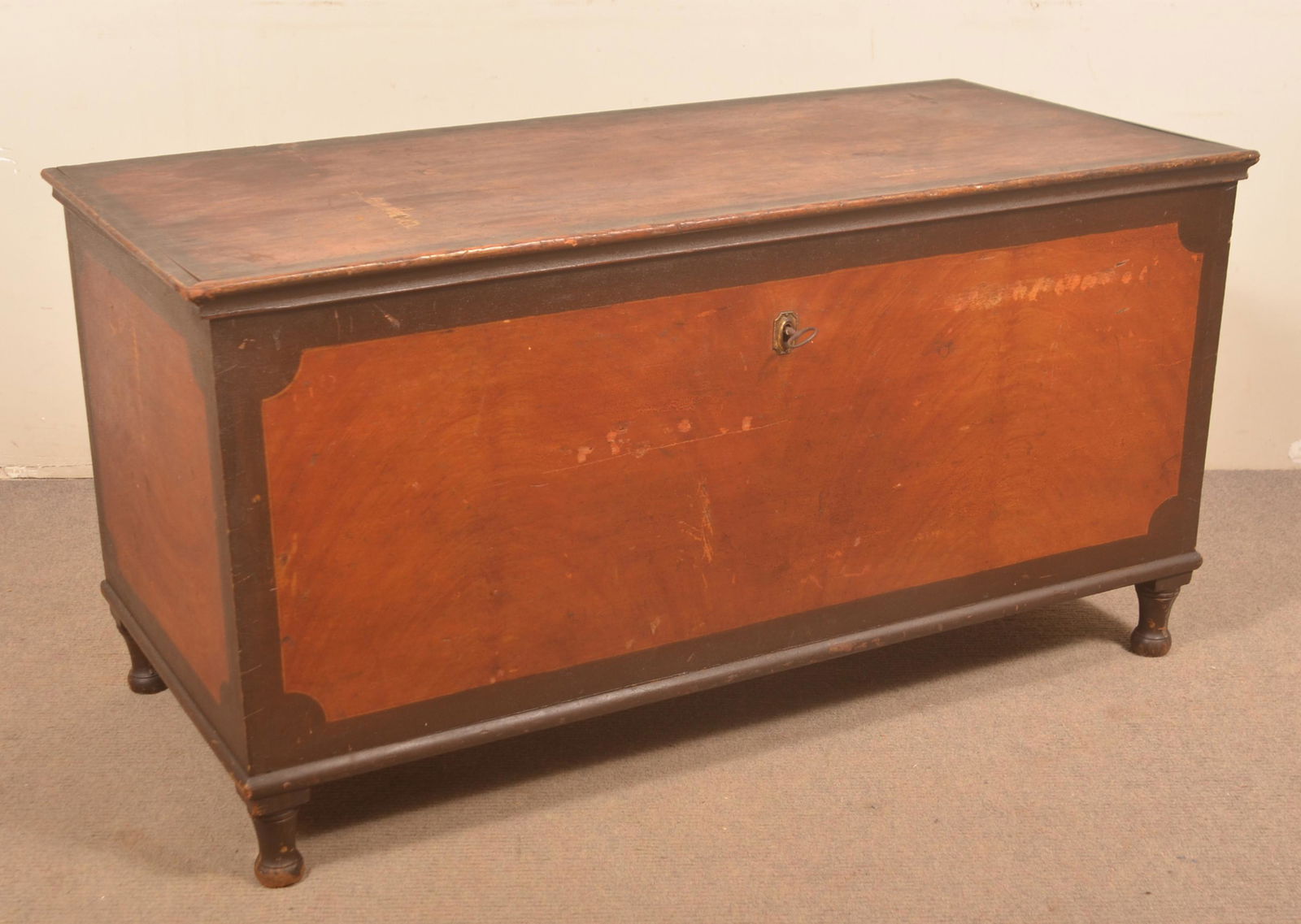 PA Sheraton Paint-Decorated Blanket Chest. (1 of 4)