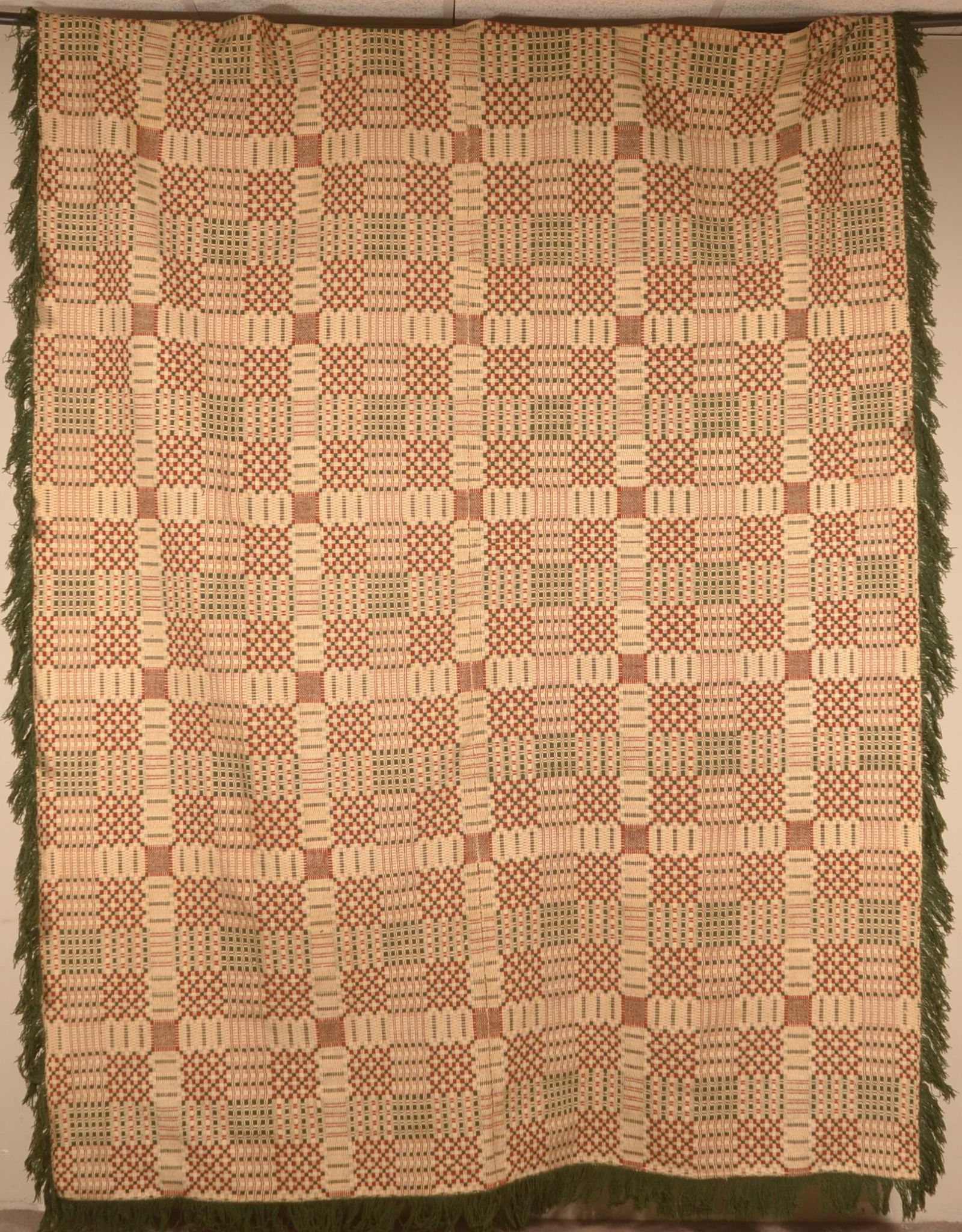Antique 2-Part Overshot Coverlet. (1 of 3)