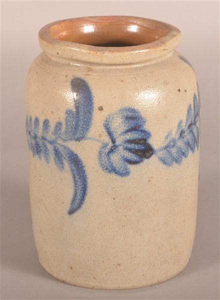 Unsigned Remmey Phil. 1/2-Gallon Stoneware Crock. (1 of 3)