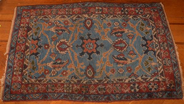 Antique Floral Pattern Oriental Rug. (1 of 4)