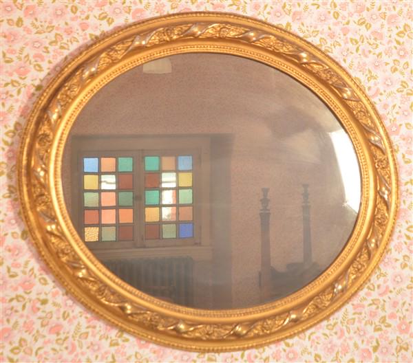 19th Century Oval Gilt Framed Wall Mirror. (1 of 2)