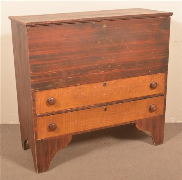 New England 19th C. Grain-Painted Mule Chest. (1 of 3)