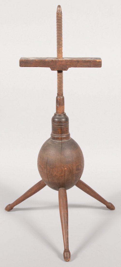 164 Adjustable Wood Screw Candle Stand. Having a footb Lot 0164