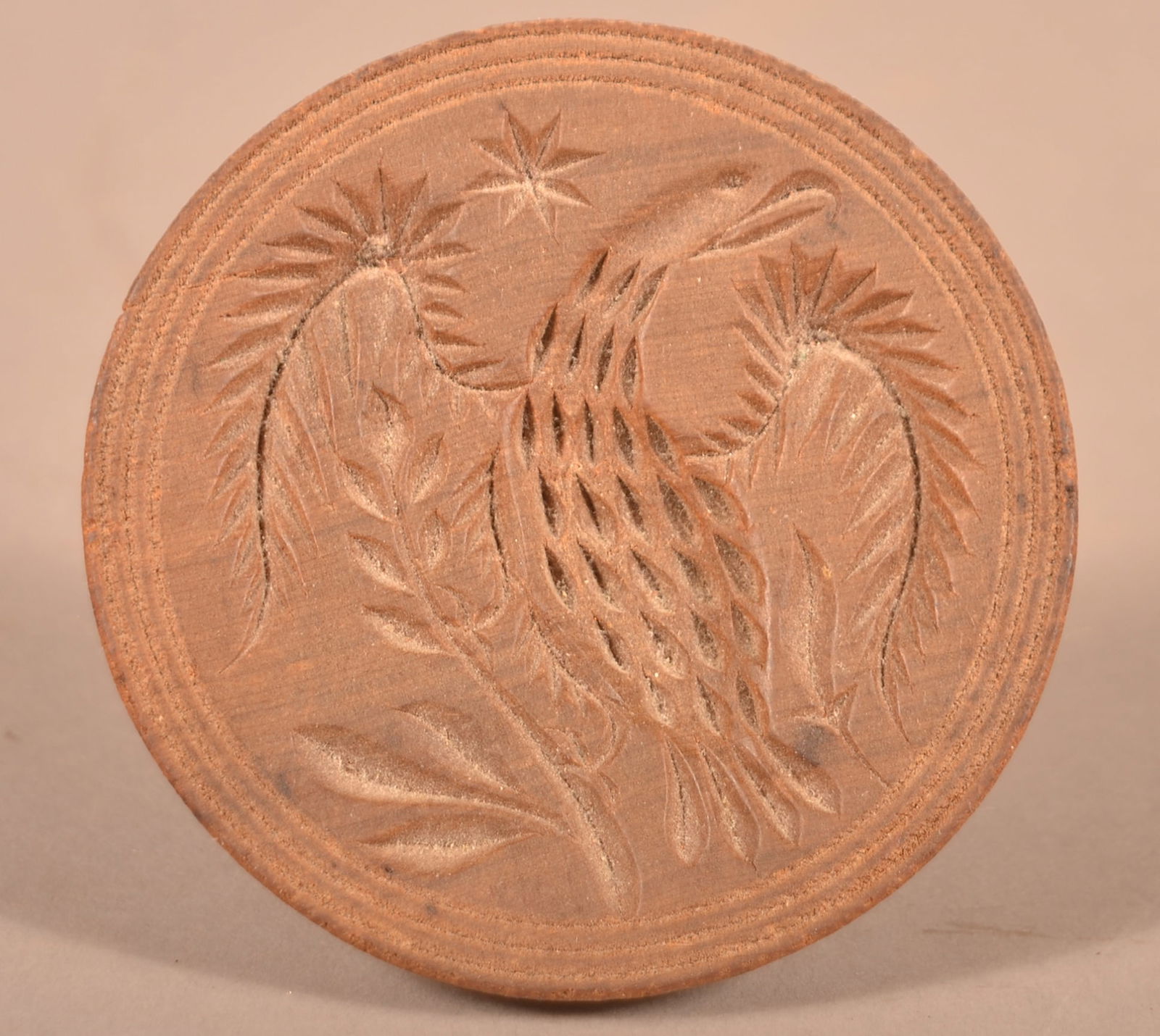 Antique Single-Part Carved Wood Eagle Butter Print. (1 of 3)